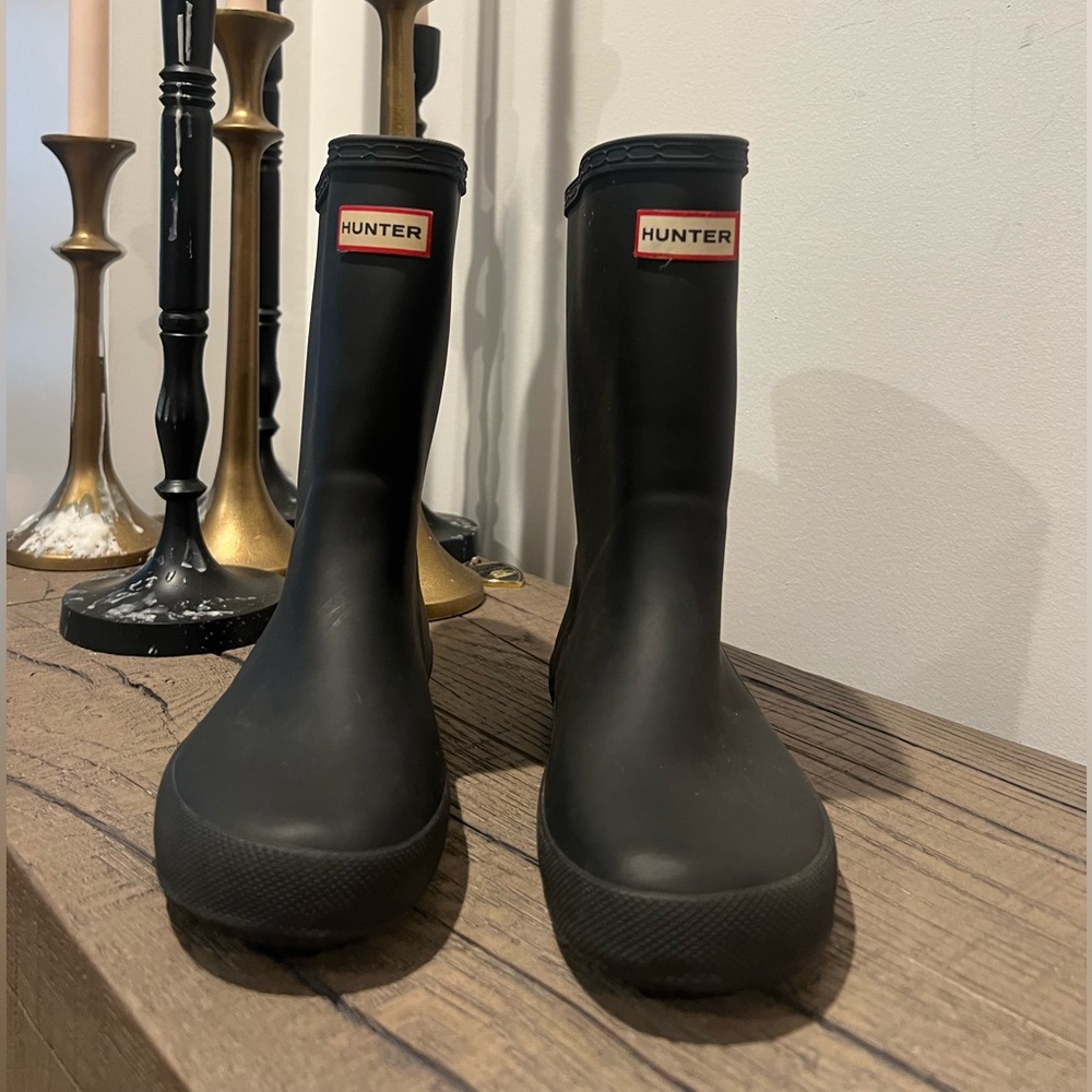 Hunger rain boots